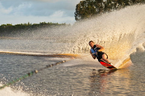 Oz Ski Resort - Accommodation Broome 2