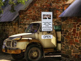 Krondorf SA Accommodation Broome