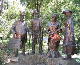 Dad, Dave, Mum And Mabel - Accommodation Broome 1