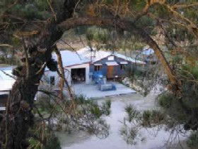 Pyramids Road Wines - Accommodation Broome 0