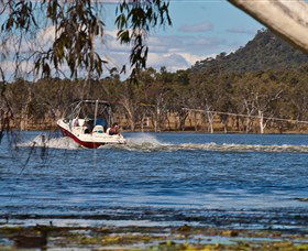 Lake Elphinstone - Accommodation Broome 1