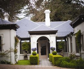 Duneira, Mt Macedon - Accommodation Broome 0