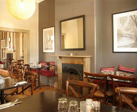 Gerry's @ The Commercial Hotel - Accommodation Broome 1