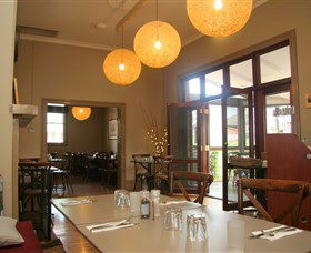 Gerry's @ The Commercial Hotel - Accommodation Broome 3