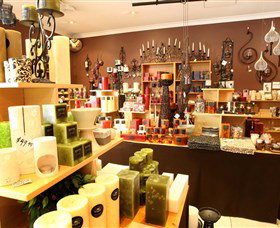 Hunter Valley Gardens Shopping Village - Accommodation Broome 1