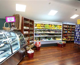 Hunter Valley Gardens Shopping Village - Accommodation Broome 3