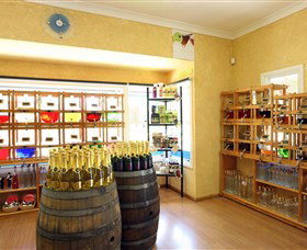 Hunter Valley Gardens Shopping Village - Accommodation Broome 4