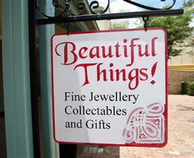 Hunter Valley Gardens Shopping Village - Accommodation Broome 6