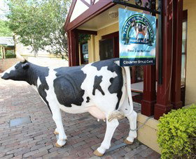 Hunter Valley Gardens Shopping Village - Accommodation Broome 5