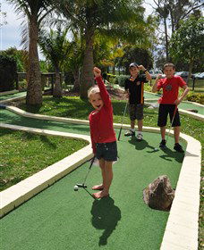 Hunter Valley Aqua Golf And Putt Putt - Accommodation Broome 0
