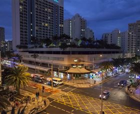 Piazza Surfers Paradise - Accommodation Broome 0