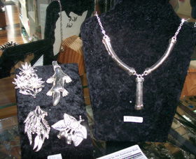 Australian Wildflower Jewellery Gallery - Accommodation Broome 1