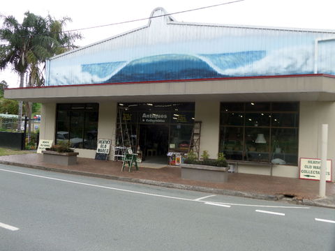 Heaths Old Wares, Collectables & Industrial Antiques - Accommodation Broome 2