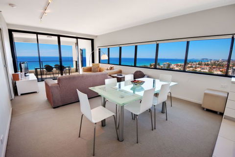 Ultra Broadbeach - Accommodation Broome 11