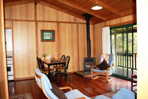 Hawke Brook Chalets - Accommodation Broome 14