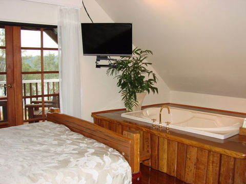 Clarence River Bed And Breakfast - Accommodation Broome 0