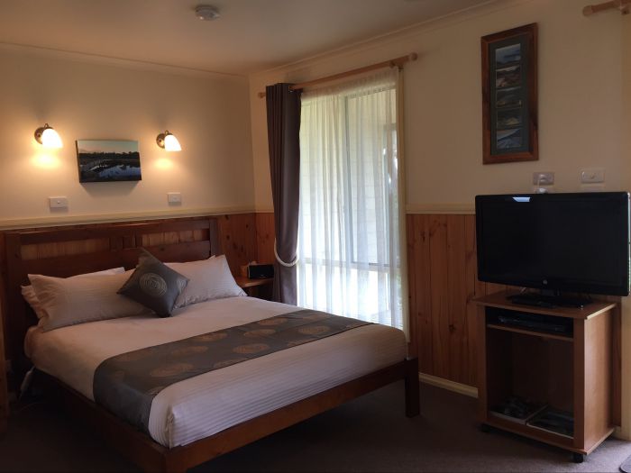 Woorarra West VIC Accommodation Broome
