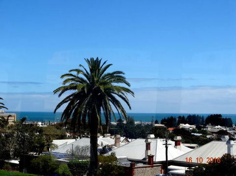 Perth Hop-On Hop-Off Bus Tour - Accommodation Broome 4