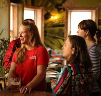 Afternoon in Melbourne Small Group Booze and History Tour - Accommodation Broome
