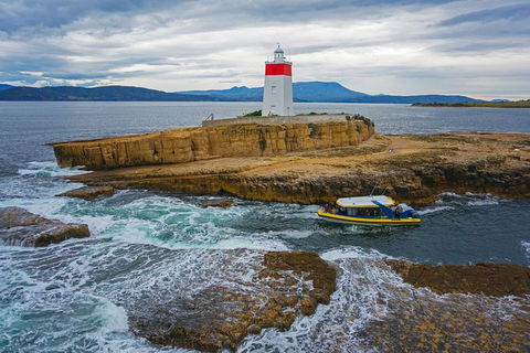 Hobart Sightseeing Cruise Including Iron Pot Lighthouse - Accommodation Broome 2