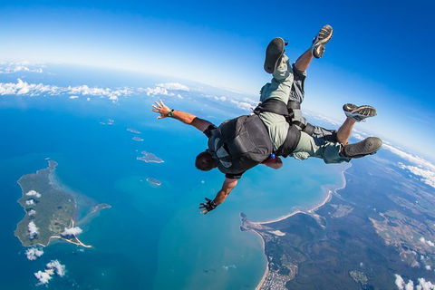 Beach Skydive From Up To 15000ft Over Mission Beach - Accommodation Broome 1