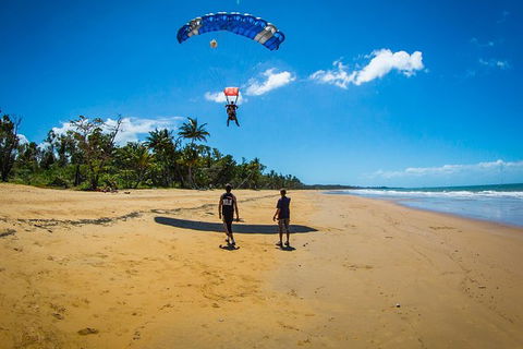 Beach Skydive From Up To 15000ft Over Mission Beach - Accommodation Broome 2