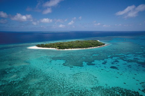 5-Day Fraser Island And Great Barrier Reef Tour - Accommodation Broome 0