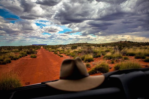 Mount Conner 4WD Small Group Tour From Ayers Rock Including Dinner - Accommodation Broome 0
