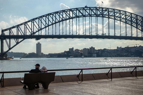 Family Day In Sydney With A Local: Private & Personalized - Accommodation Broome 3