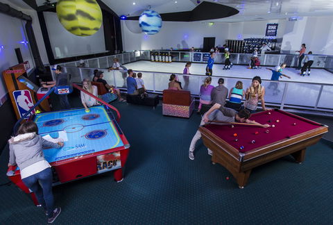 Planet Chill Ice Skating Rink - Accommodation Broome 2