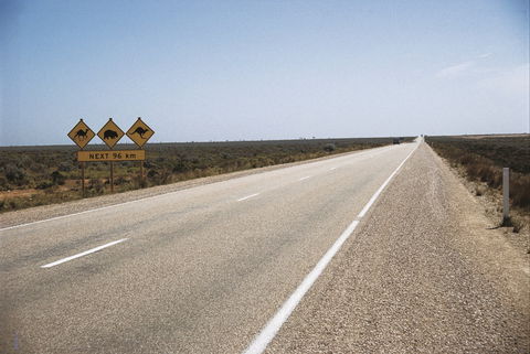 Eyre Highway - Accommodation Broome 0