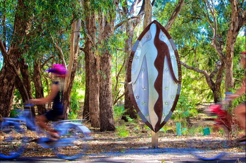 Wagirra Trail And Yindyamarra Sculpture Walk - Accommodation Broome 0