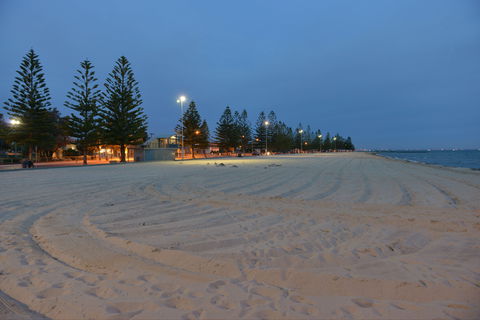 Altona Beach - Accommodation Broome 1