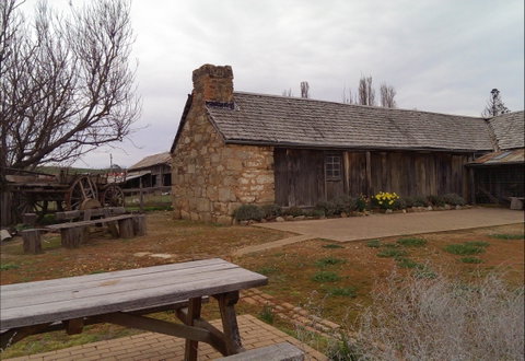 Early Settlers Hut - Accommodation Broome 0
