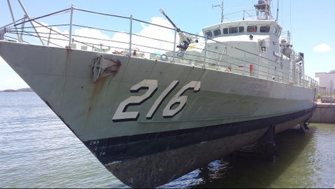 HMAS Gladstone - Accommodation Broome 0