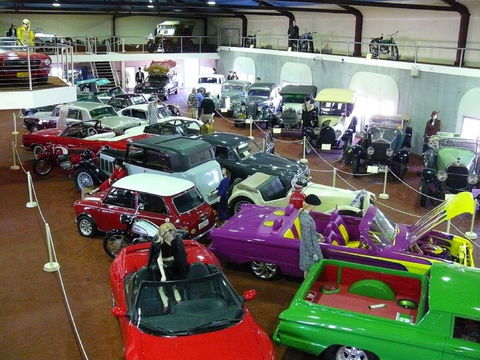 McFeeters Motor Museum And Visitor Information Centre - Accommodation Broome 1