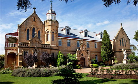 Abbey Of The Roses - Accommodation Broome 0