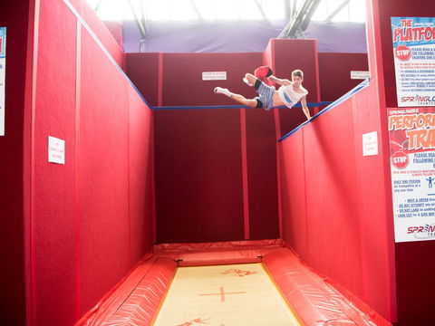 Springloaded Trampoline - Accommodation Broome 1