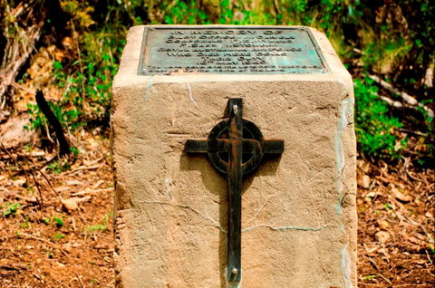 Avro Anson A4-4 Memorial - Accommodation Broome 0