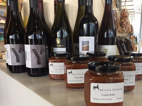 Canberra And Region Visitors Centre - Accommodation Broome 2