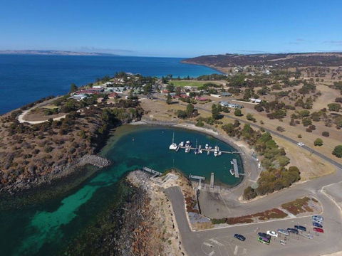 Christmas Cove - Accommodation Broome 0