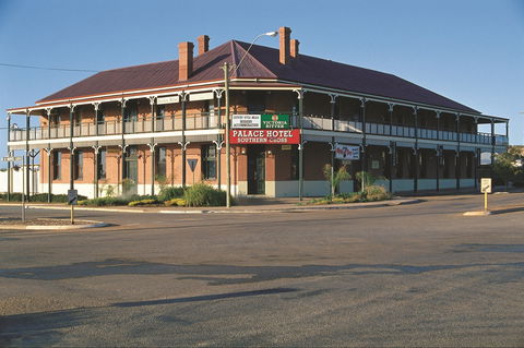Southern Cross - Accommodation Broome 2
