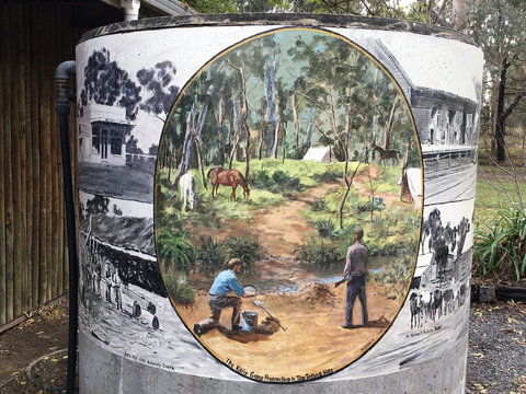 Tatong Tavern Water Tank - Accommodation Broome 0