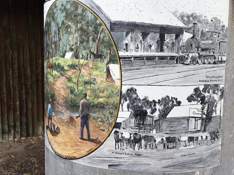 Tatong Tavern Water Tank - Accommodation Broome 1