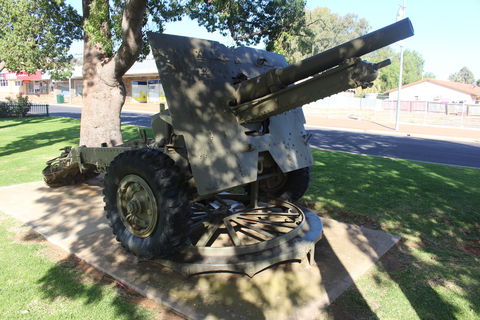 War Gun Trophy - Accommodation Broome 0