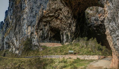 Yarrangobilly Caves – Castle Walk - Accommodation Broome 0
