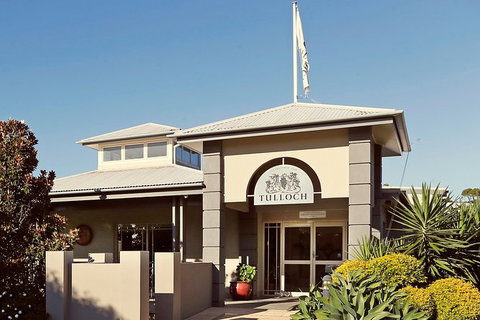Tulloch Wines- Tasting Of 6 Pokolbin Dry Red Shiraz Vintages With Charcuterie - Accommodation Broome 2