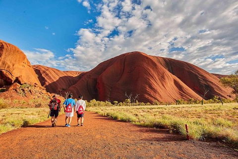 Explore Uluru: 7 Hours Guide Tour At Sunrise With Light Breakfast - Accommodation Broome 3