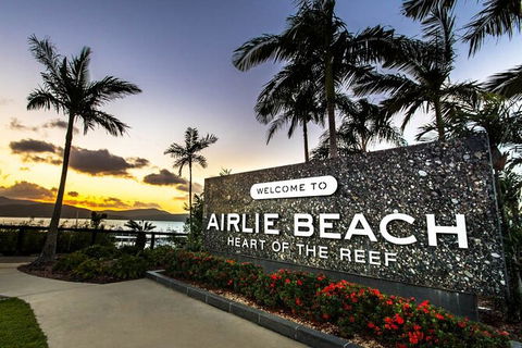 Airport Transfers - One Way Share Shuttle Service - Accommodation Broome 1