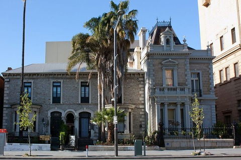 Adelaide Airport Transfers : Airport ADL To Adelaide City In Luxury Car - Accommodation Broome 4